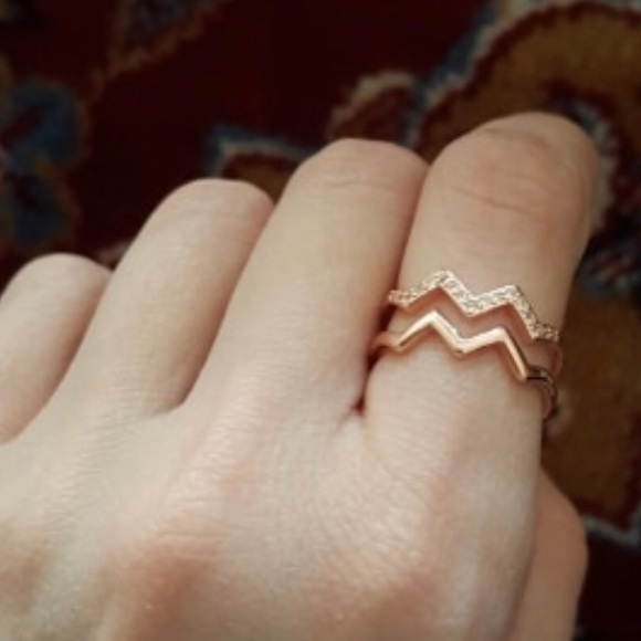 Jewelry - Rose Gold Plated Multi-layer Wave Ring- Rose